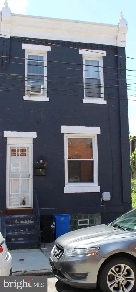 2BR Townhouse for Sale in Philadelphia, PA