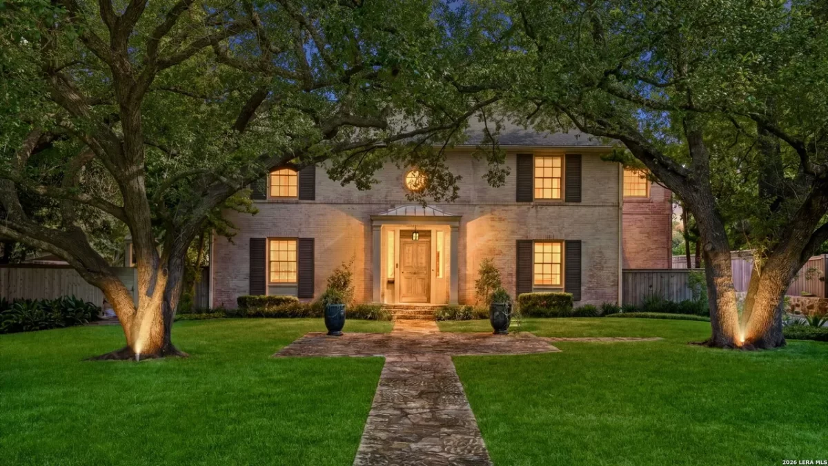 4BR House for Sale in Terrell Hills, TX