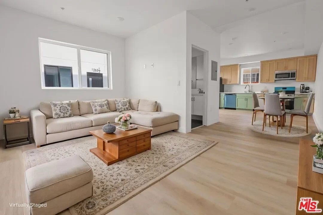 1BR Townhouse for Rent in Los Angeles, CA