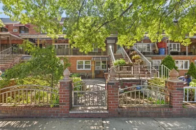 6BR Multi-Family for Sale in Brooklyn, NY