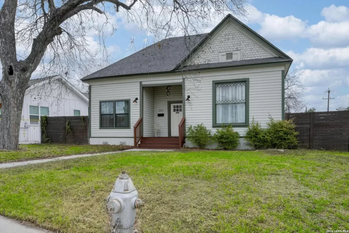 3BR House for Sale in San Antonio, TX