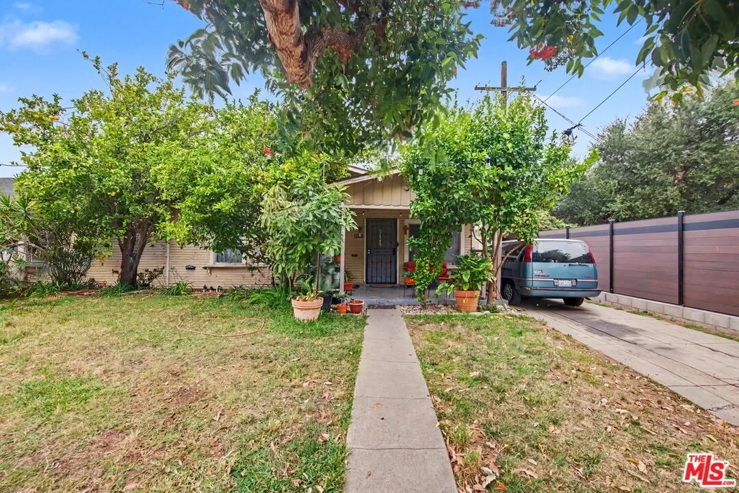3BR Multi-Family for Sale in Glendale, CA