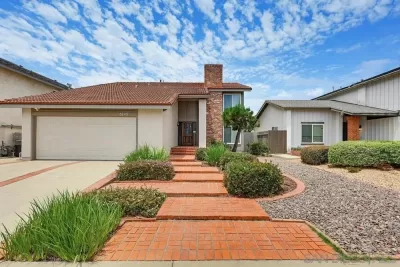 5BR House for Sale in San Diego, CA