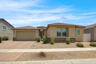 4BR House for Sale in Phoenix, AZ