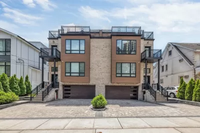 4BR Townhouse for Sale in Cliffside Park, NJ
