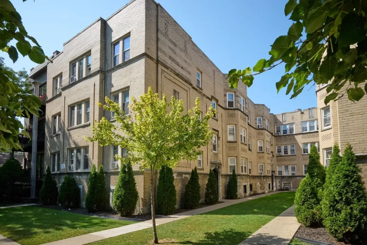 2BR Apartment for Rent in Chicago, IL