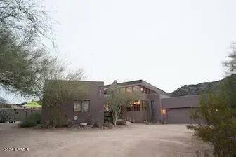 4BR House for Rent in Phoenix, AZ