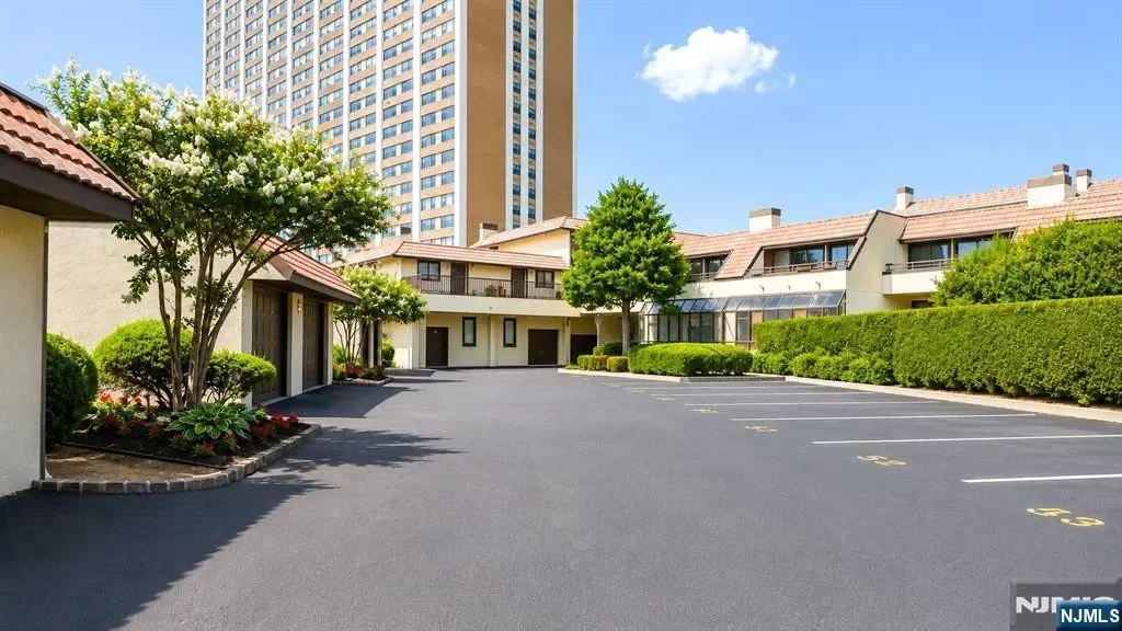 2BR Condo for Rent in Cliffside Park, NJ