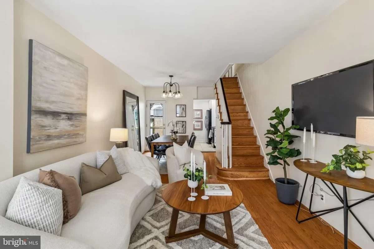 2BR Townhouse for Sale in Philadelphia, PA