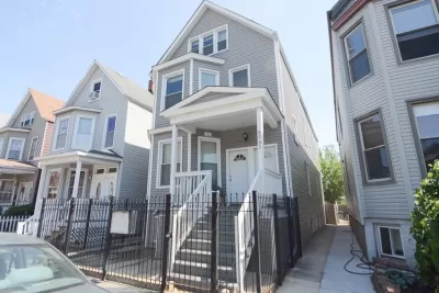 2BR House for Rent in Chicago, IL