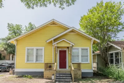 2BR House for Rent in San Antonio, TX