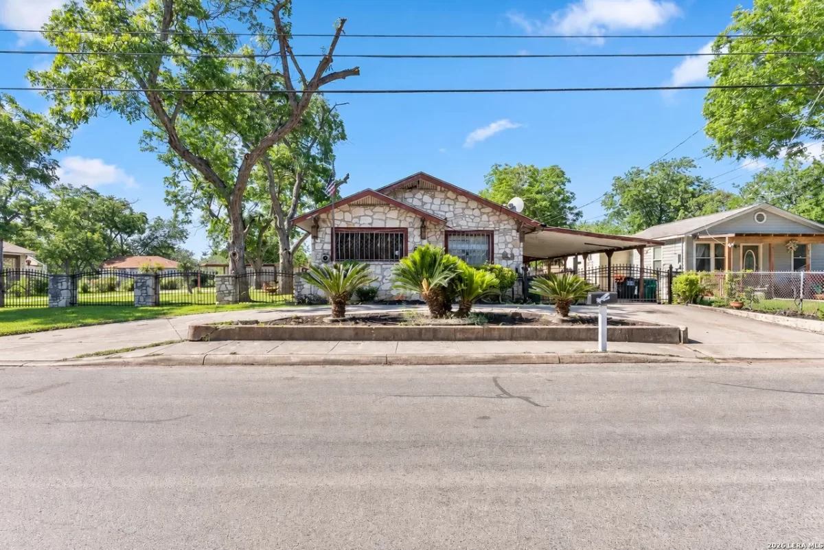 3BR House for Sale in San Antonio, TX