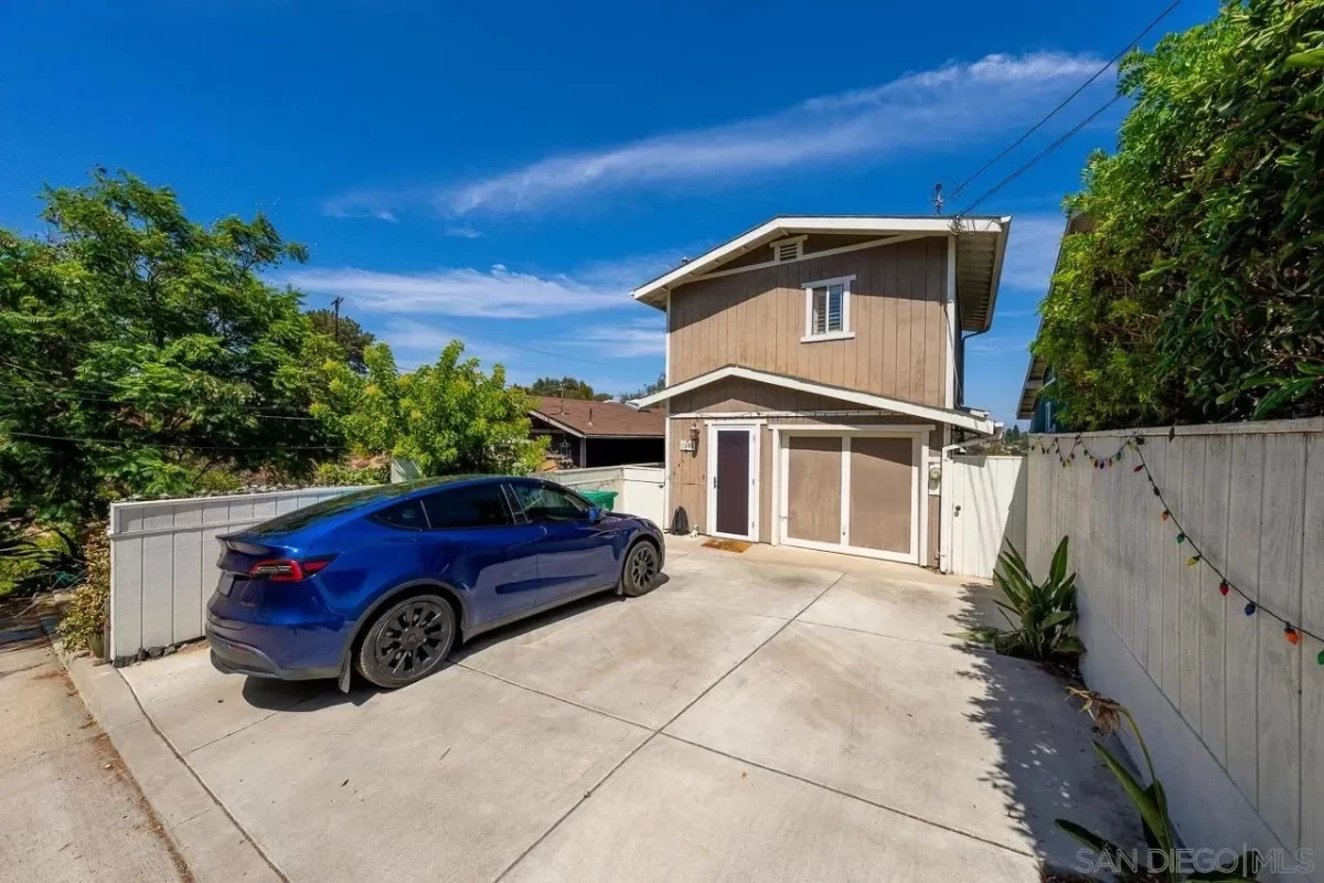 4BR House for Sale in San Diego, CA