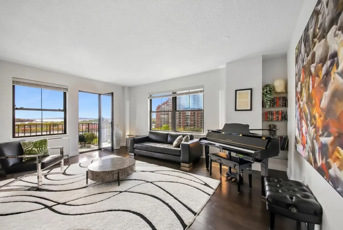 2BR Condo for Sale in Jersey City, NJ