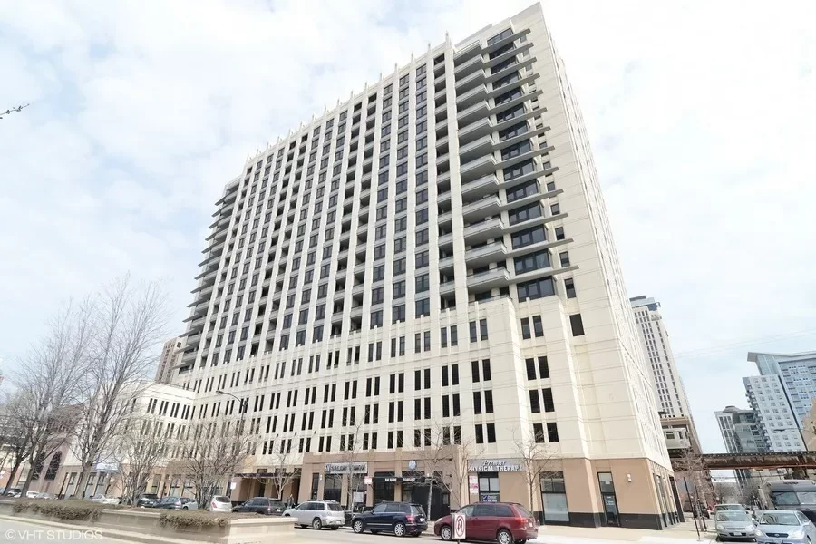 2BR Condo for Rent in Chicago, IL