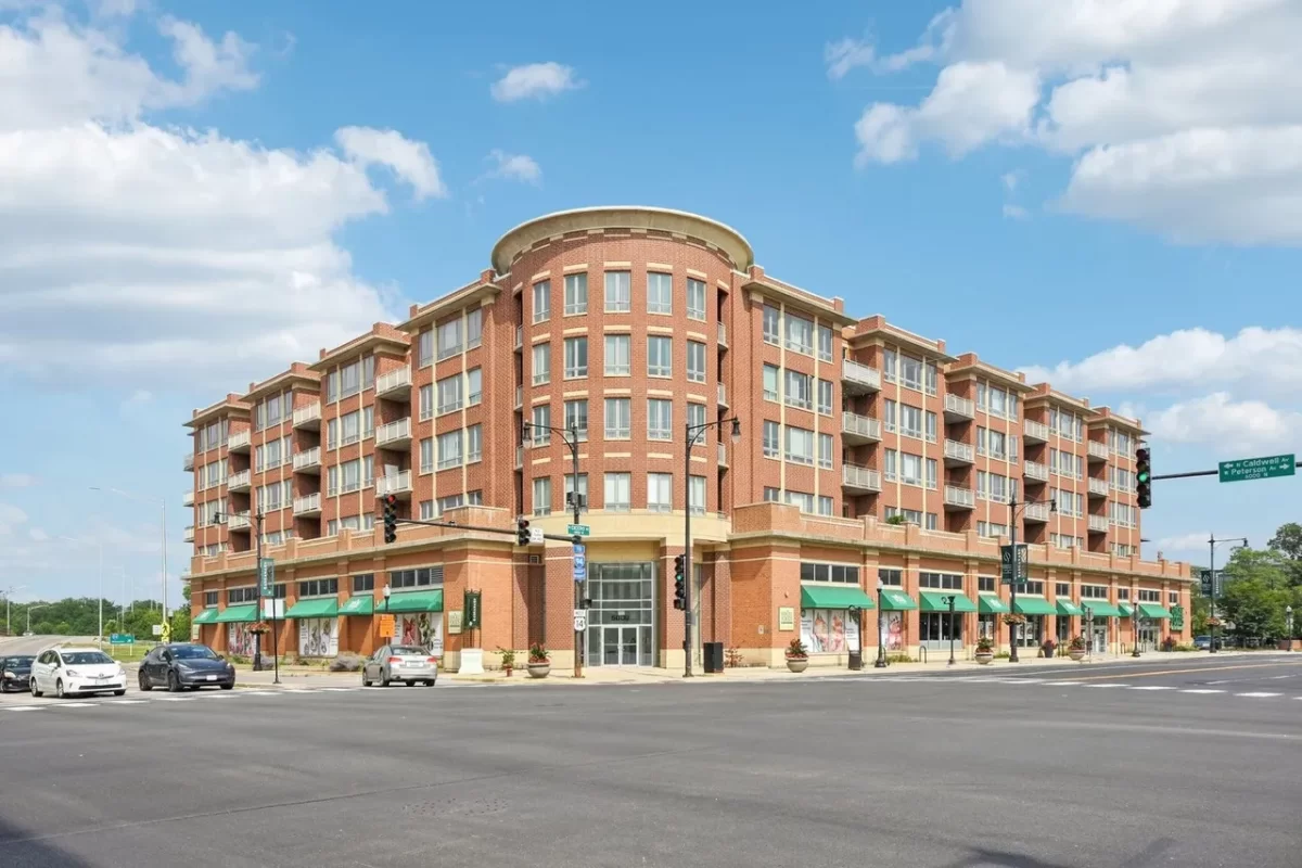 2BR Condo for Sale in Chicago, IL