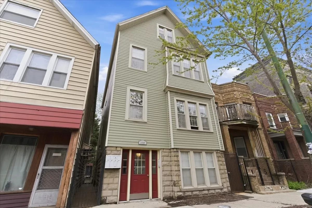 2BR Apartment for Rent in Chicago, IL