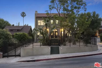 2BR Townhouse for Rent in Los Angeles, CA
