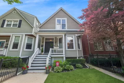 3BR House for Sale in Chicago, IL