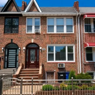 7BR Multi-Family for Sale in Brooklyn, NY