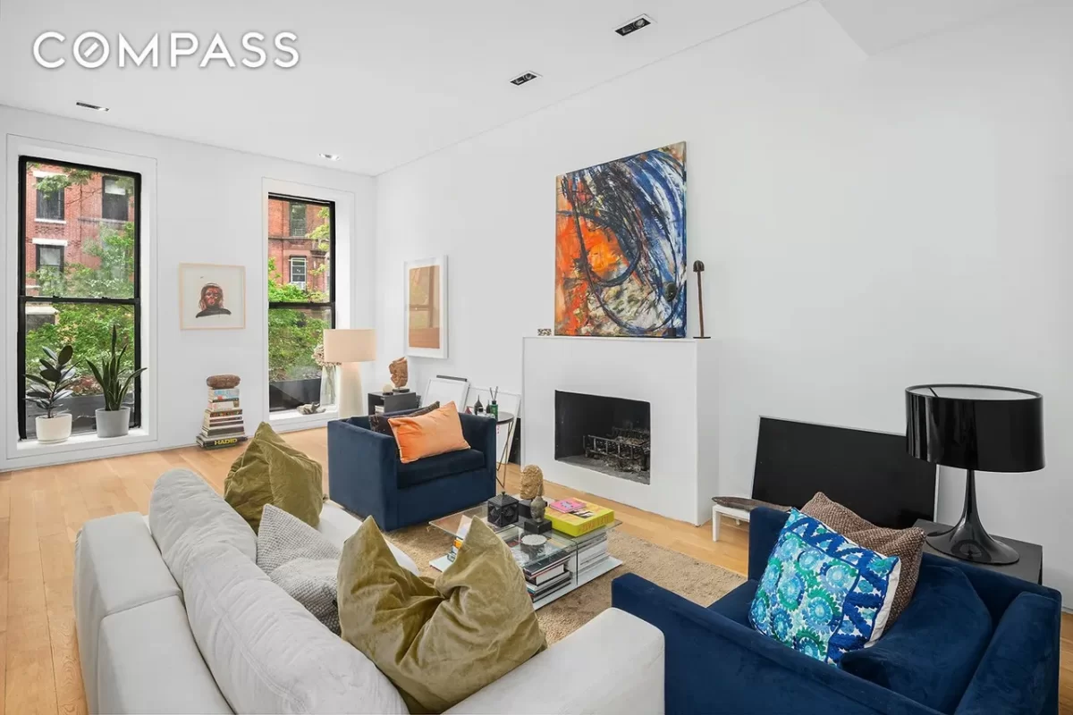 9BR Townhouse for Sale in Brooklyn, NY