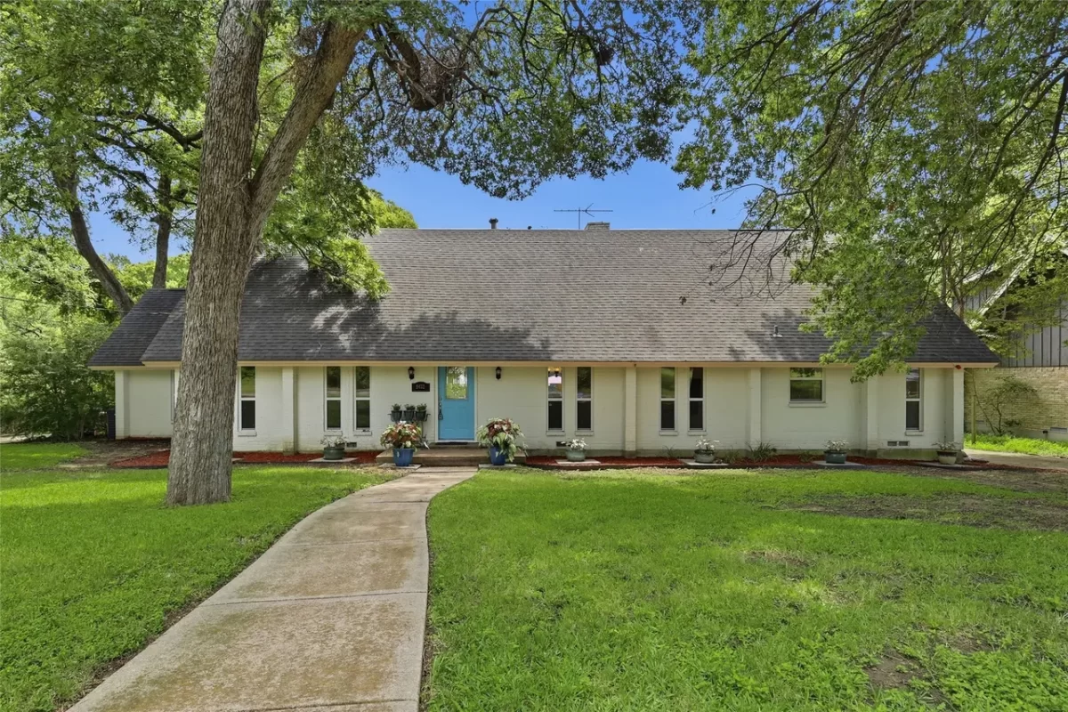 4BR House for Sale in Dallas, TX