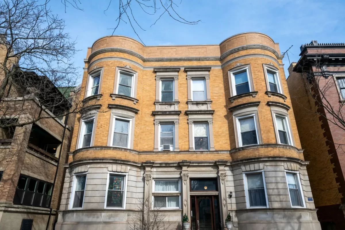 3BR Condo for Sale in Chicago, IL