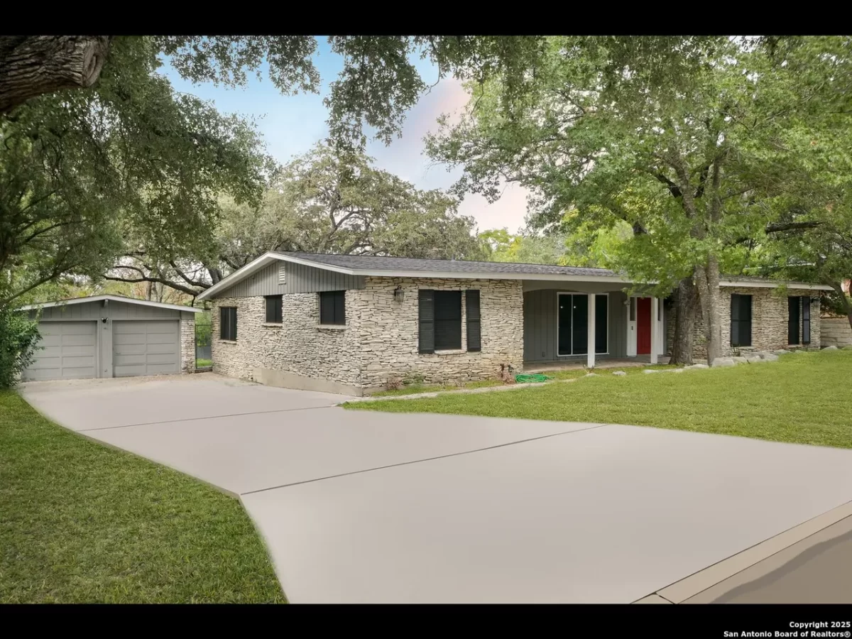 4BR House for Sale in San Antonio, TX