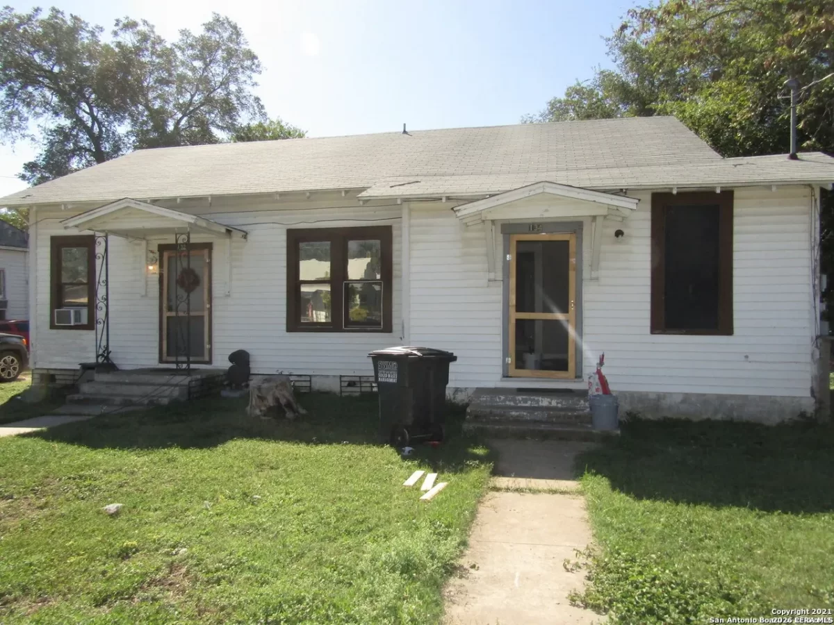 2BR House for Rent in San Antonio, TX