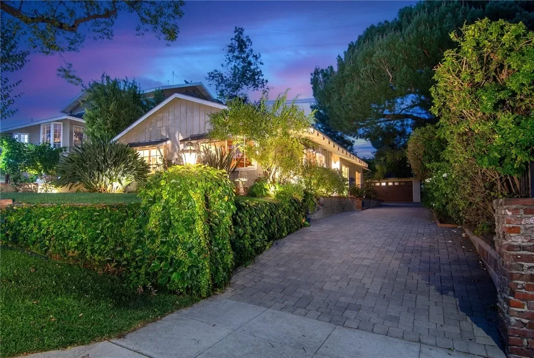 3BR House for Sale in Burbank, CA