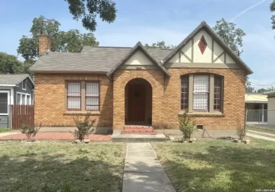 2BR House for Rent in San Antonio, TX
