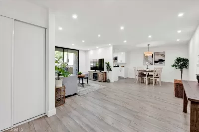2BR Condo for Sale in Los Angeles, CA