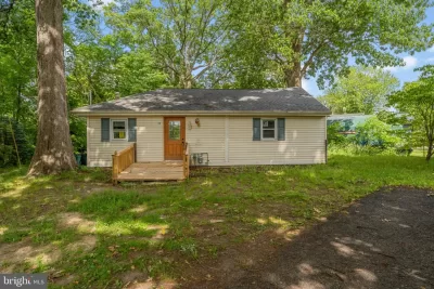 2BR House for Sale in Westville, NJ