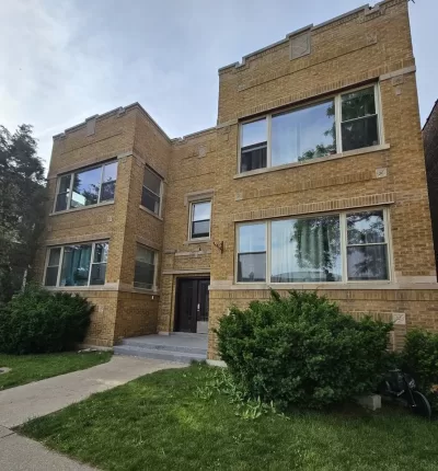 8BR Multi-Family for Sale in Chicago, IL