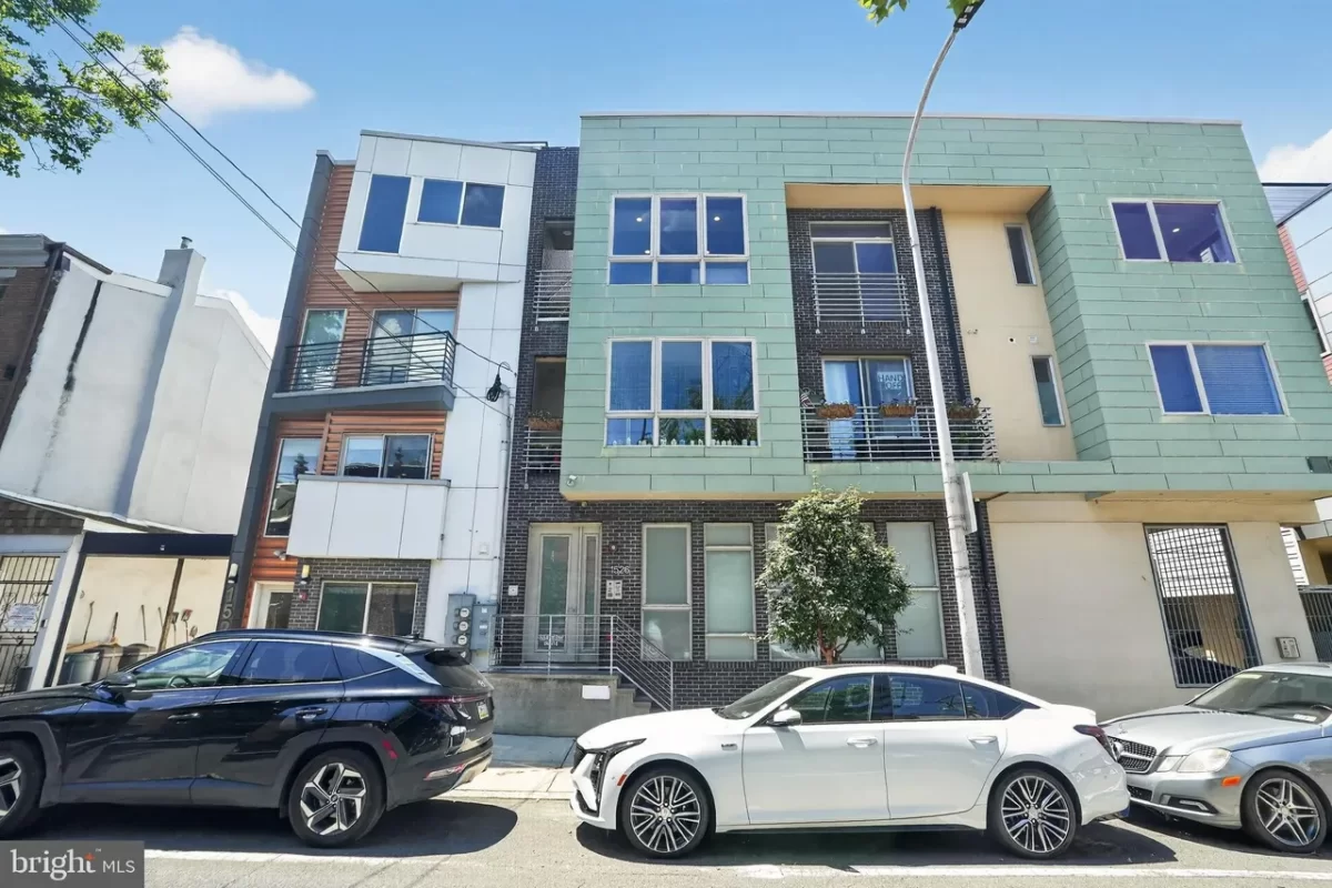2BR Condo for Sale in Philadelphia, PA
