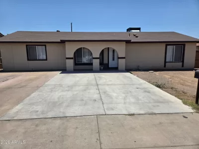 4BR House for Sale in Phoenix, AZ