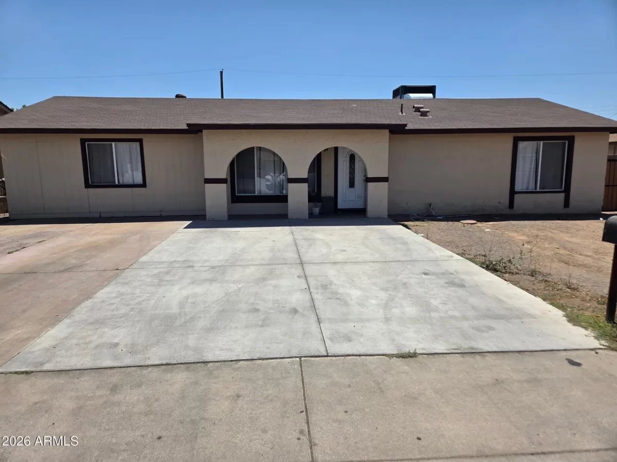 4BR House for Sale in Phoenix, AZ