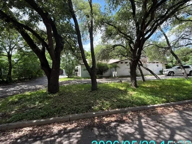 4BR House for Sale in Castle Hills, TX