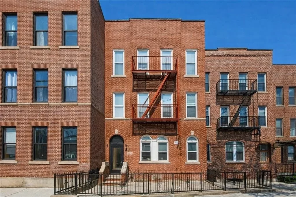 12BR Multi-Family for Sale in Brooklyn, NY