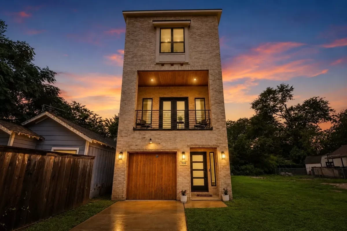 3BR House for Sale in Dallas, TX