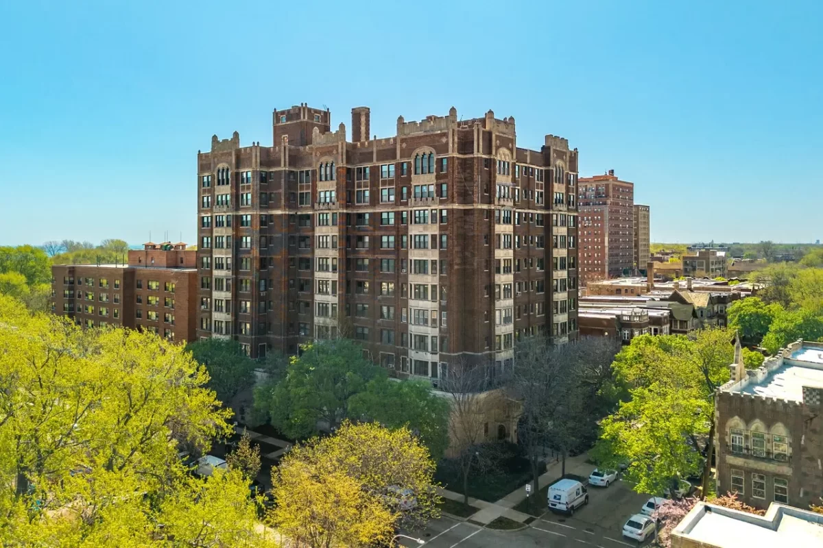 3BR Condo for Sale in Chicago, IL
