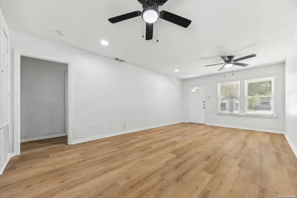 2BR House for Rent in San Antonio, TX