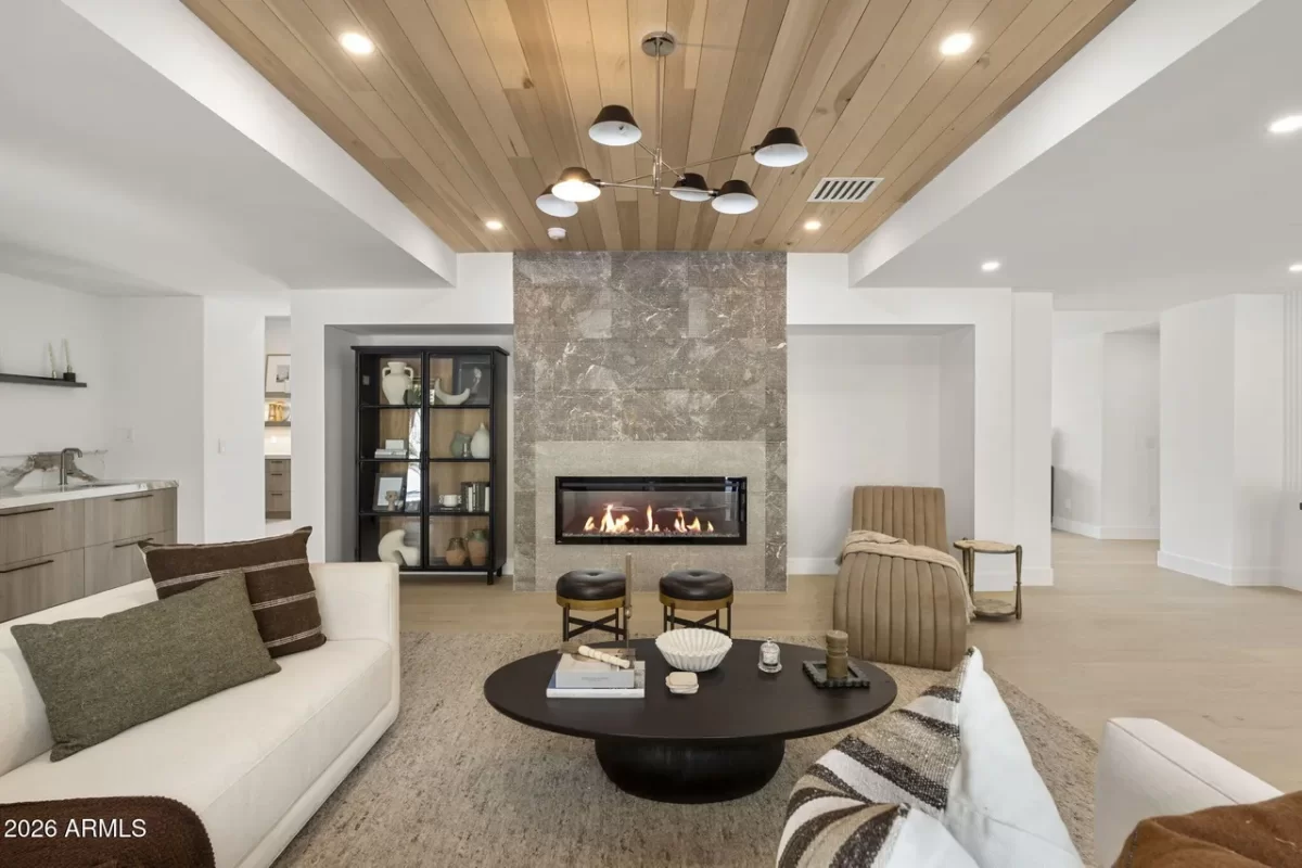 4BR House for Sale in Phoenix, AZ
