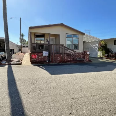 2BR Mobile Home for Sale in South Gate, CA