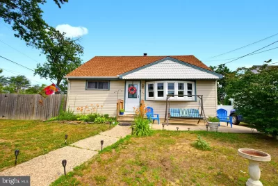 4BR House for Sale in Bellmawr, NJ
