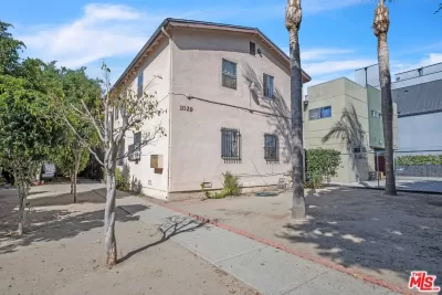 17BR Multi-Family for Sale in Los Angeles, CA