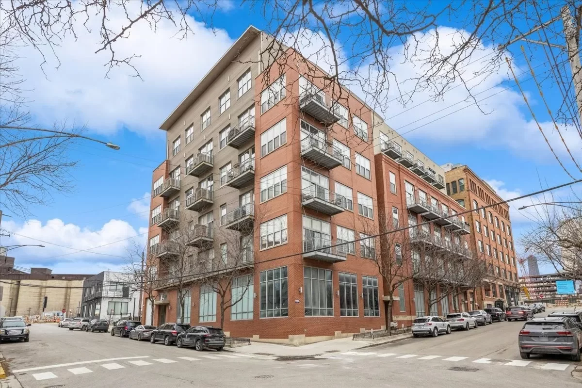 1BR Condo for Sale in Chicago, IL