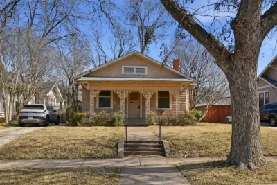 2BR House for Sale in Dallas, TX