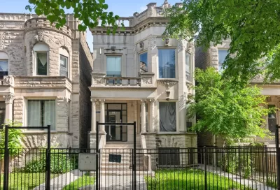 9BR Multi-Family for Sale in Chicago, IL