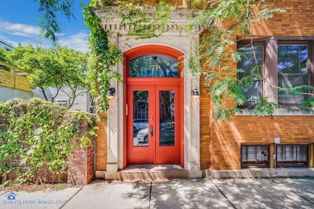 2BR House for Rent in Chicago, IL